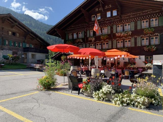Auberge De L'Ours Vers L'Eglise Luaran gambar